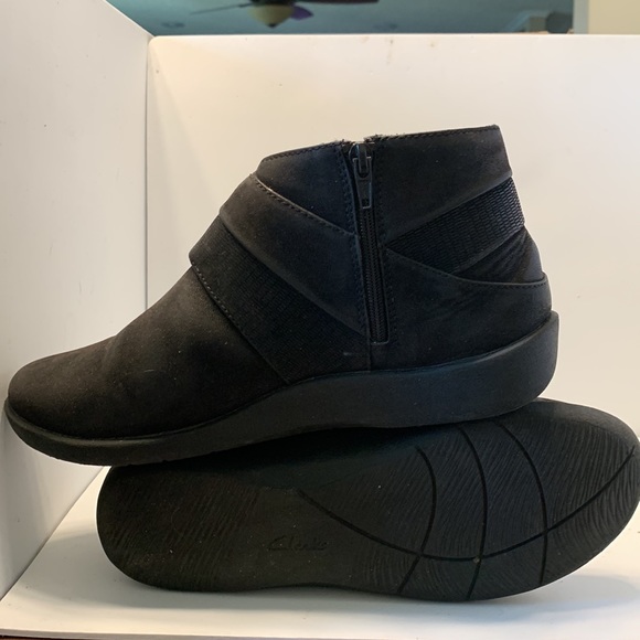 Clarks ankle bootie with zipper on one side and Velcro strap on the other. - Picture 4 of 6